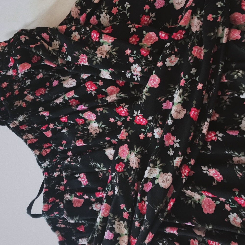 flowy off the shoulder top!♡